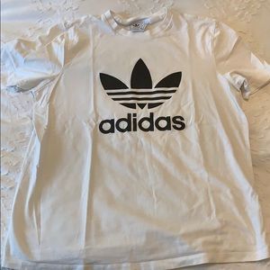 Adidas T-shirt size xl